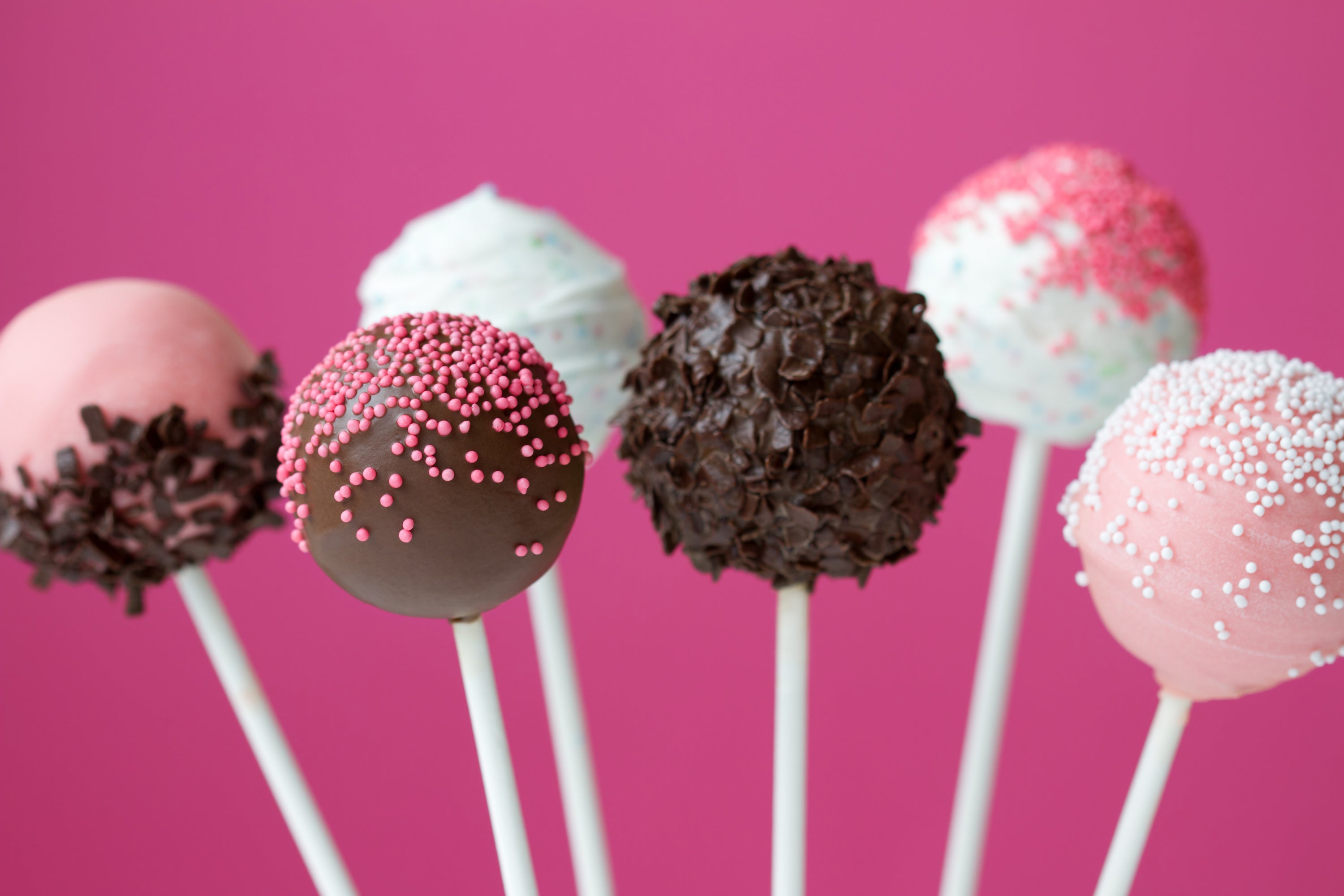 Sjokoladeboller som cake pops