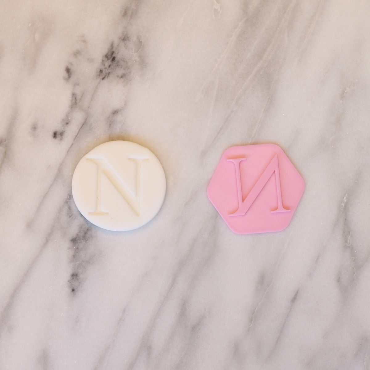 Fondantstempel Bokstav N, ca. 4 cm