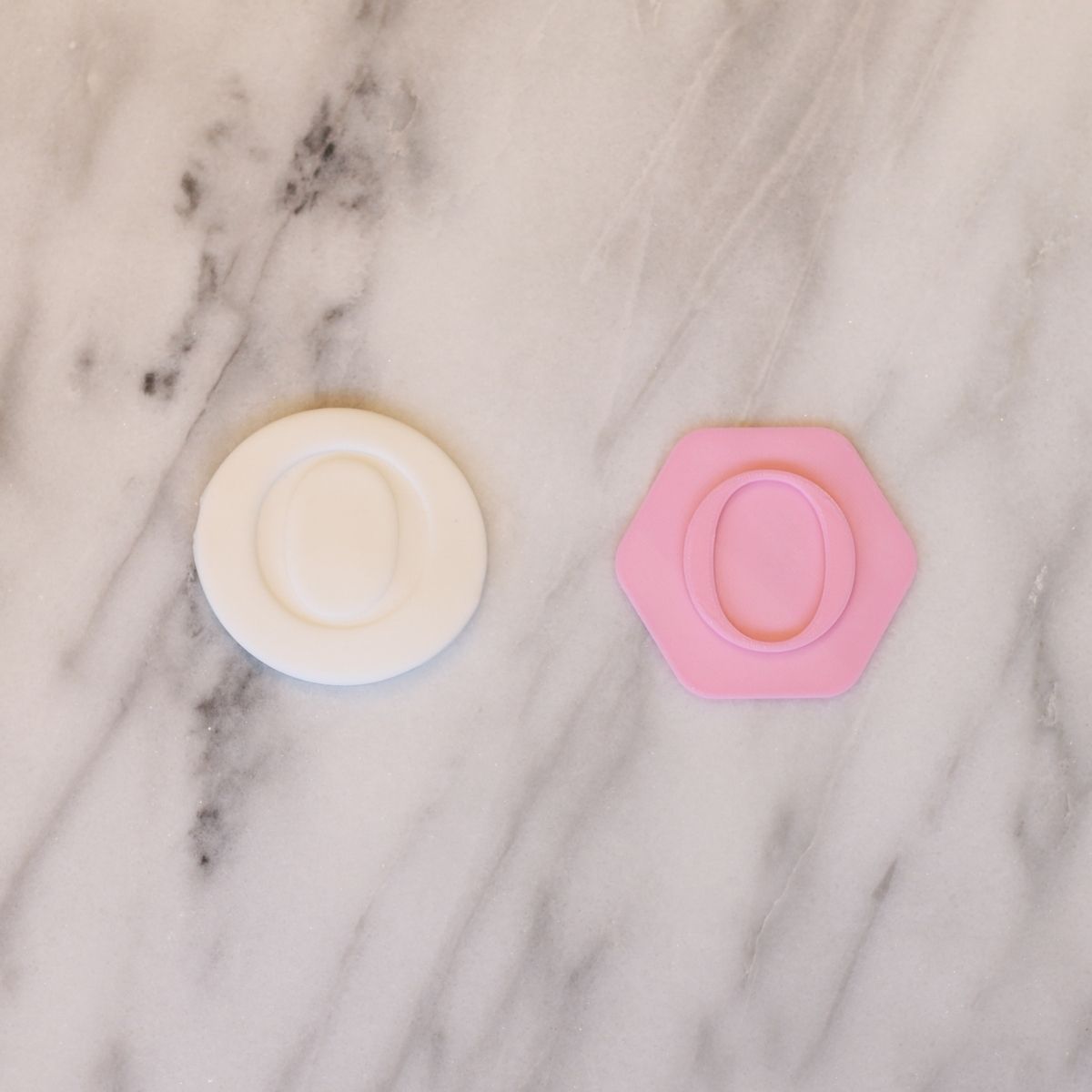 Fondantstempel Bokstav O, ca. 4 cm