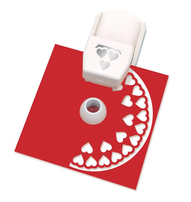 Punch Circle Border-Triple Hearts