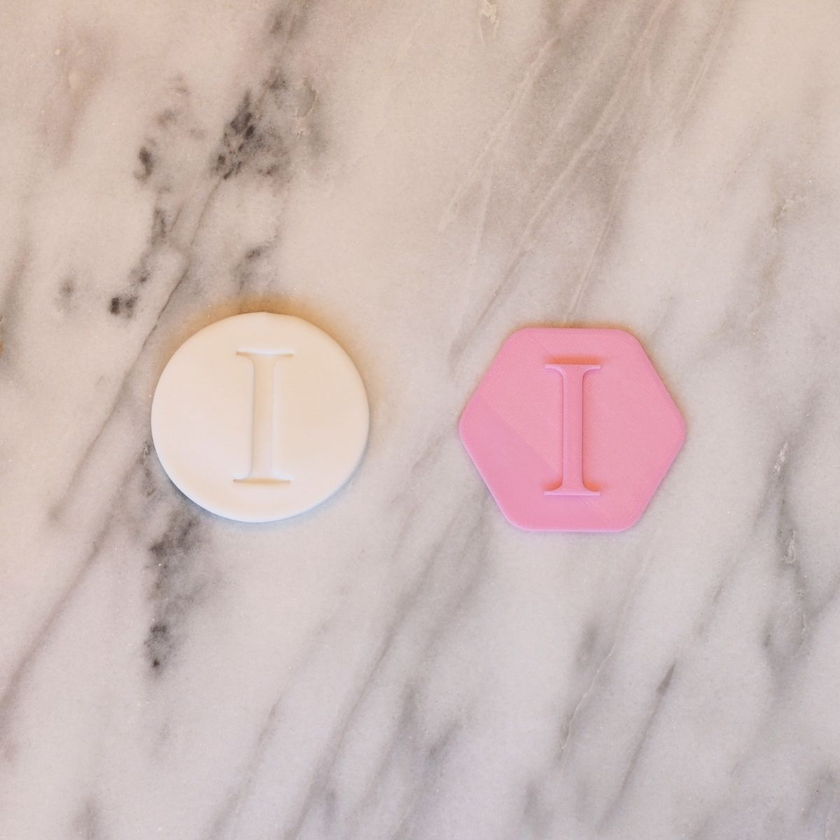 Fondantstempel Bokstav I, ca. 4 cm