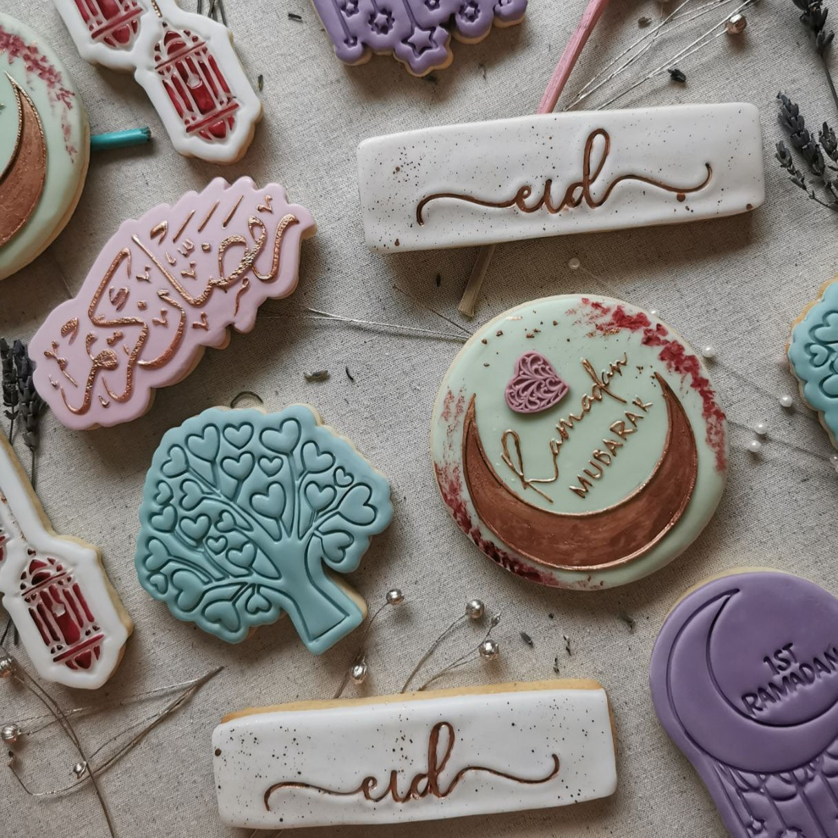 Utstikker og stempel Eid Verity Font 2