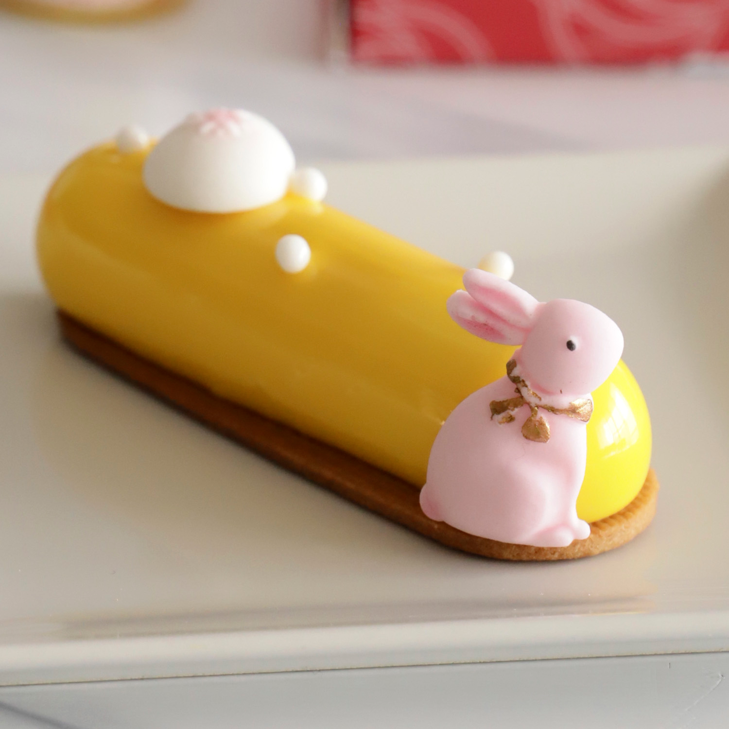 Kakepynt Spiselig Påskeharer ass farger 4cm 24stk