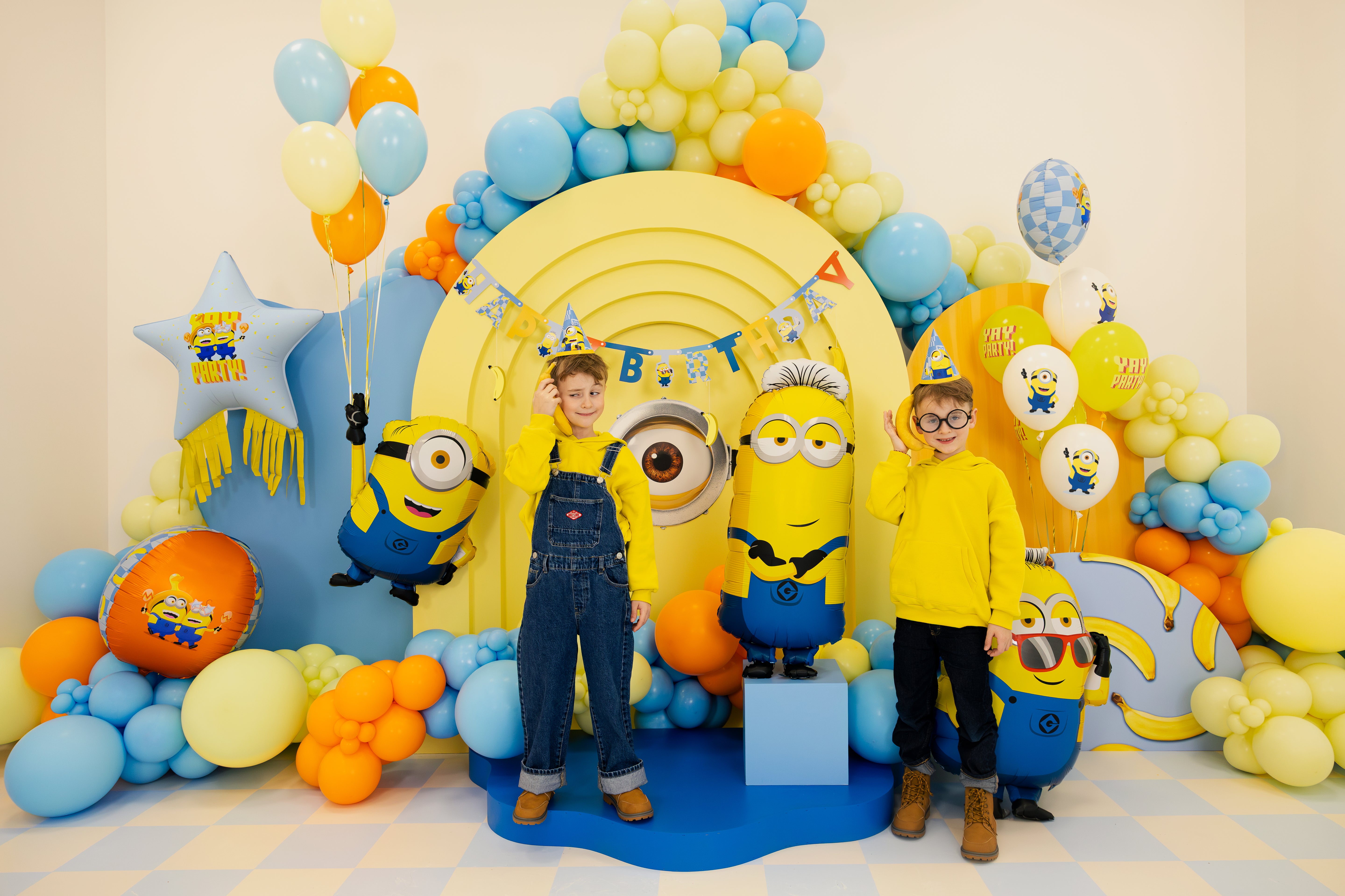 Folieballong Minion Mel, 72x64cm