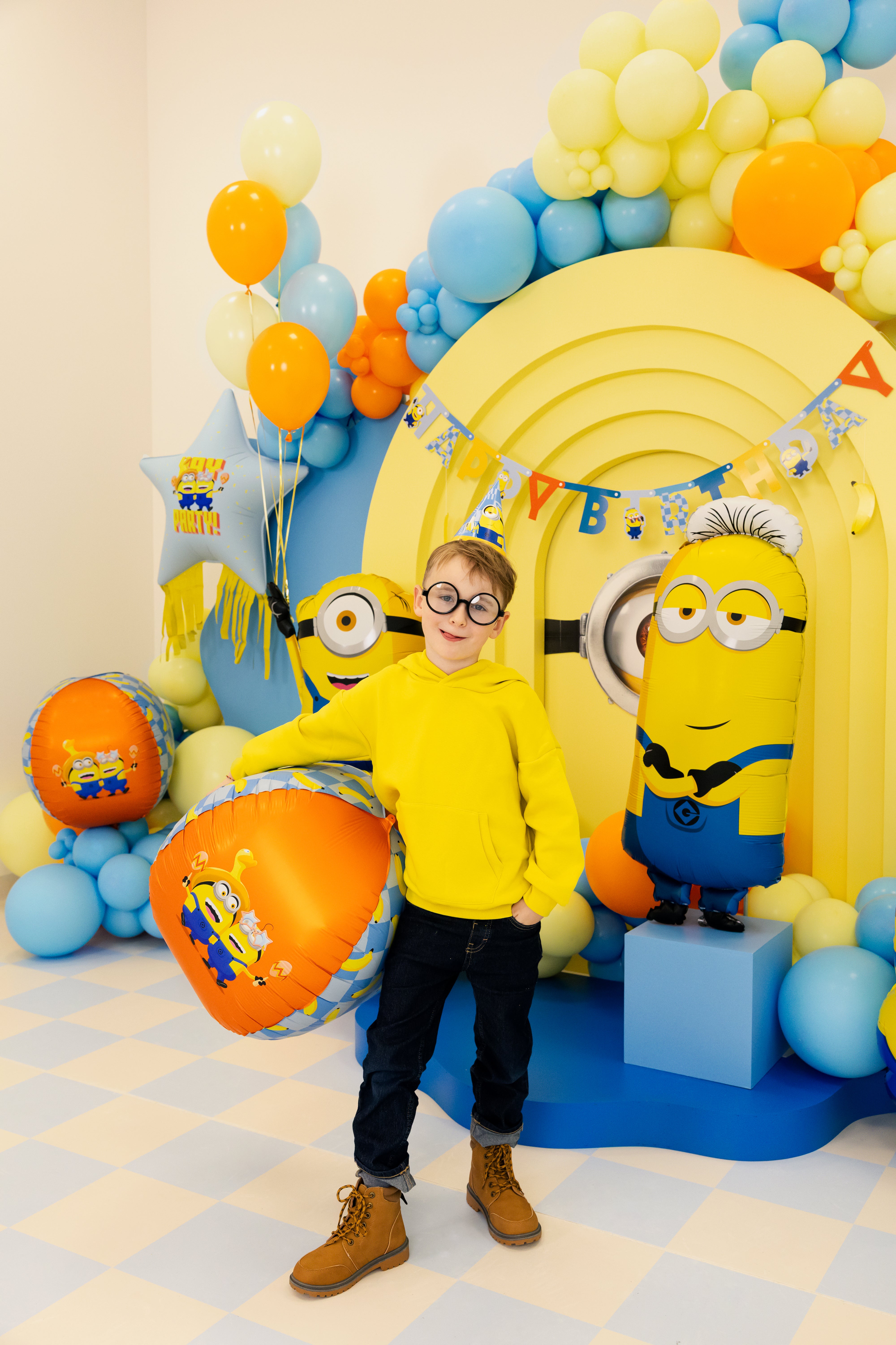 Folieballong Minion Tim, 40x100cm