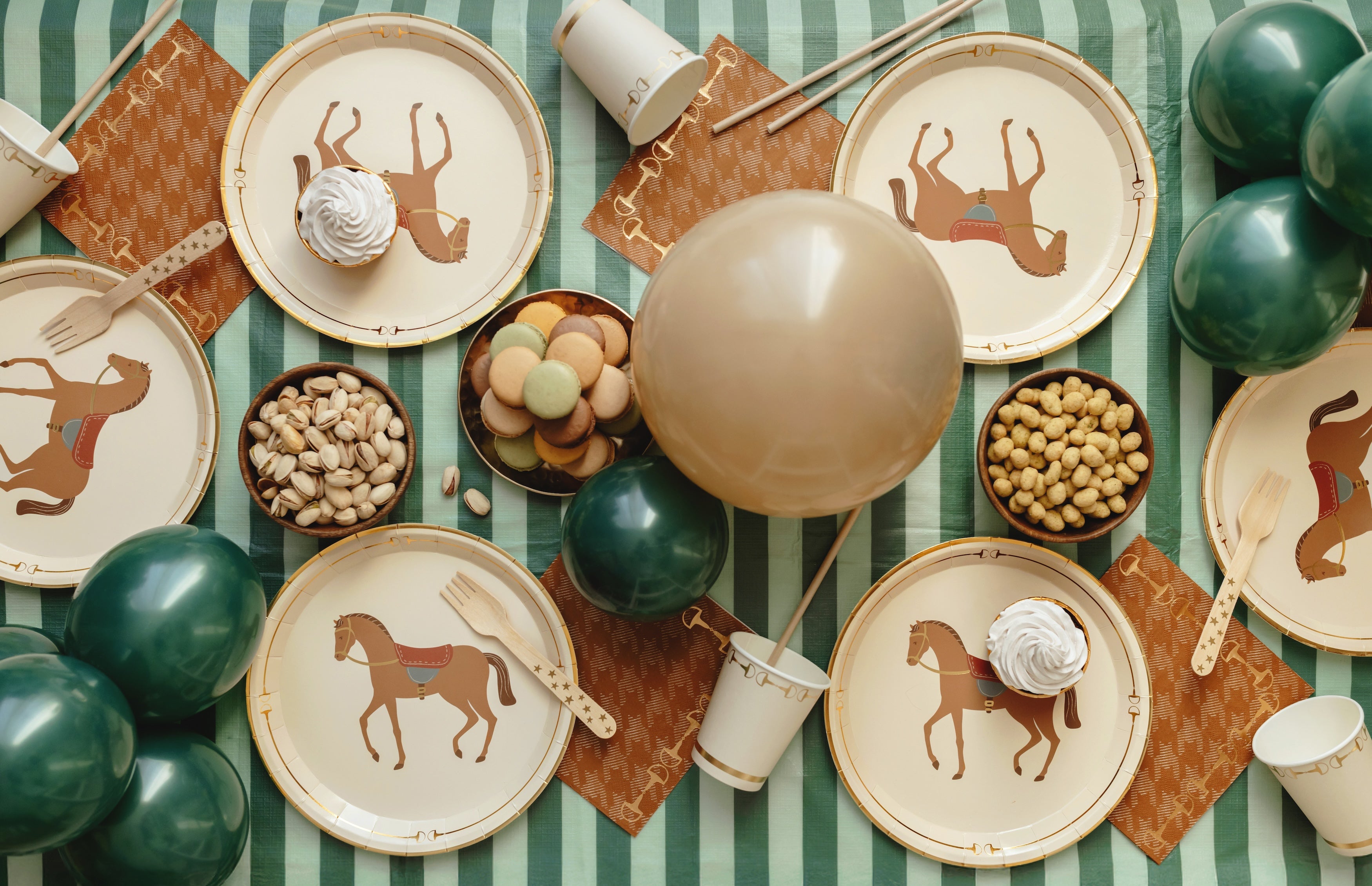 Papptallerken Hest 23 cm, 6 stk