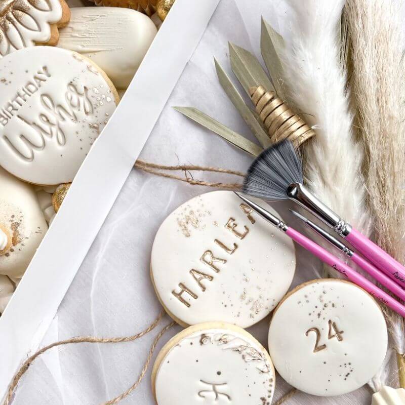 LissieLou Pointed Paint Brush Size 000 4