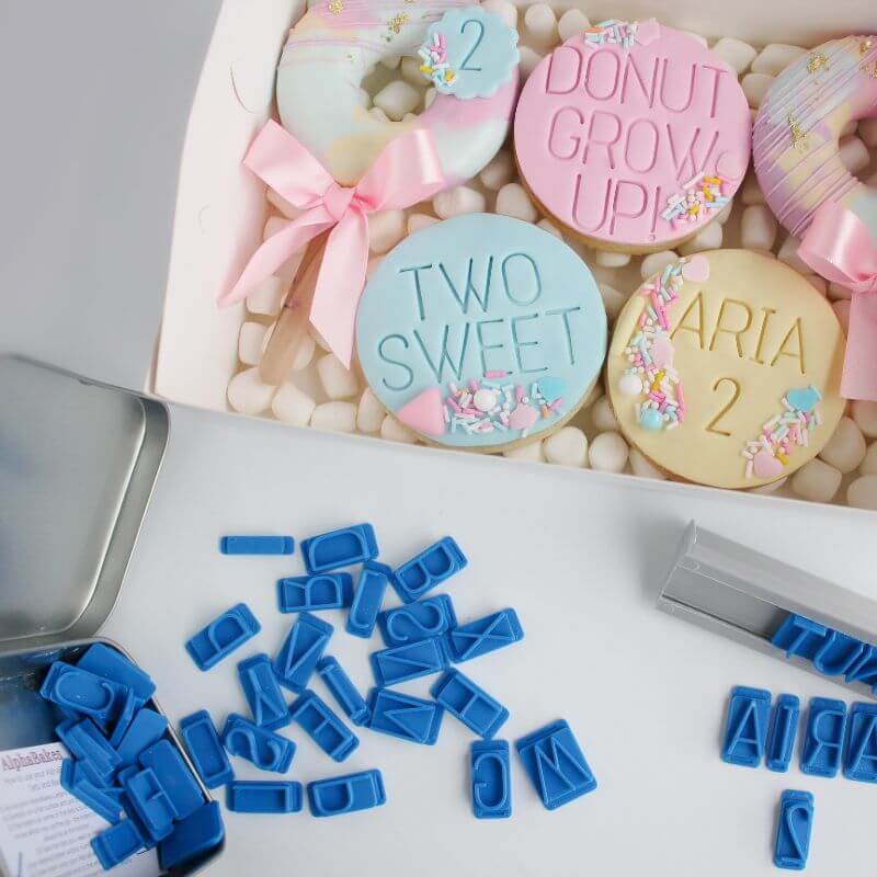 Alfabet Font 5 Large Uppercase 6