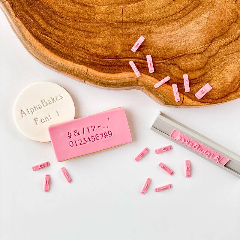 Tall og symboler Font 1 Small