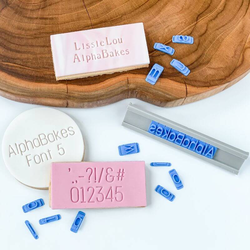 Tall og symboler Font 5 Large LL