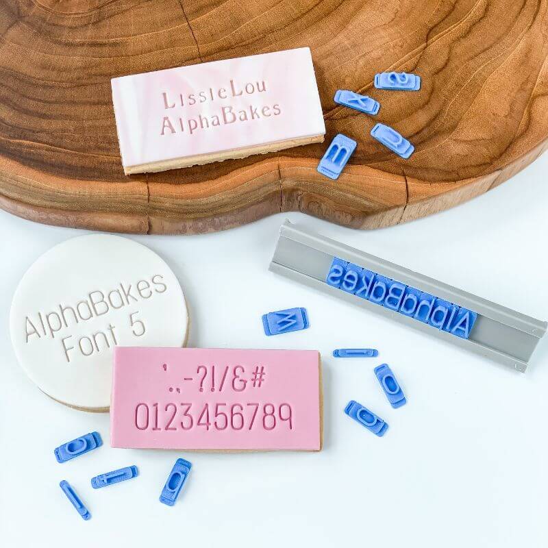 Tall og symboler Font 5 Medium