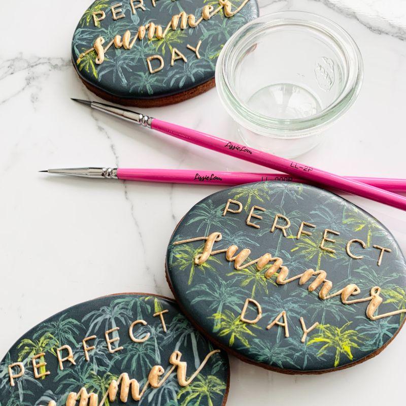 LissieLou Pointed Paint Brush Size 2 5