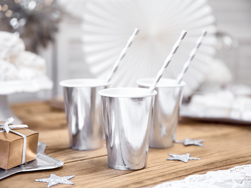Drikkekrus i papp Sølv 180ml, 6 pk 3