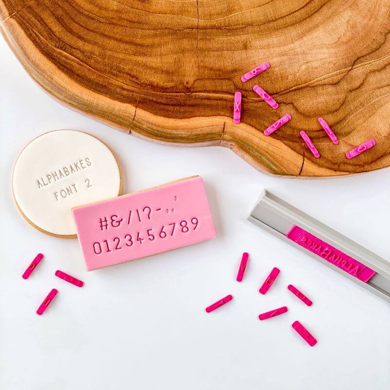 Tall og symboler Font 2 Medium