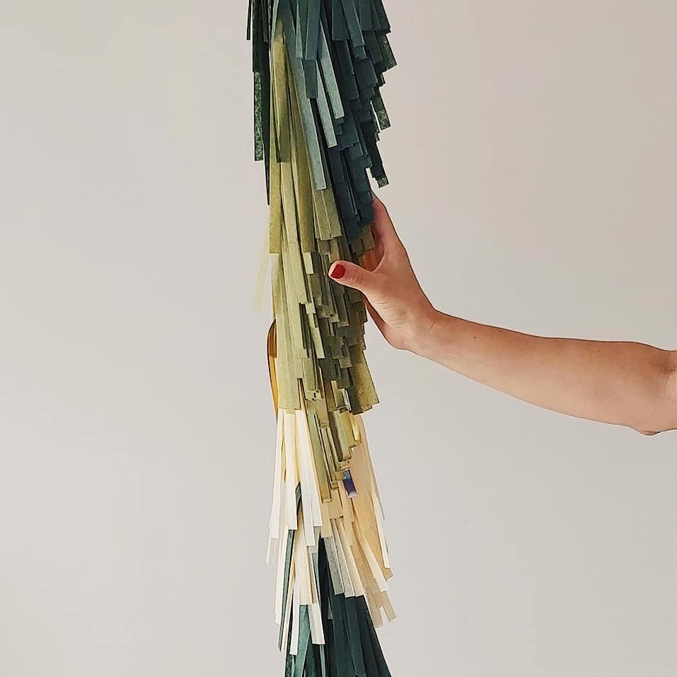 Tassel Green Gold 70 x 25 cm 3