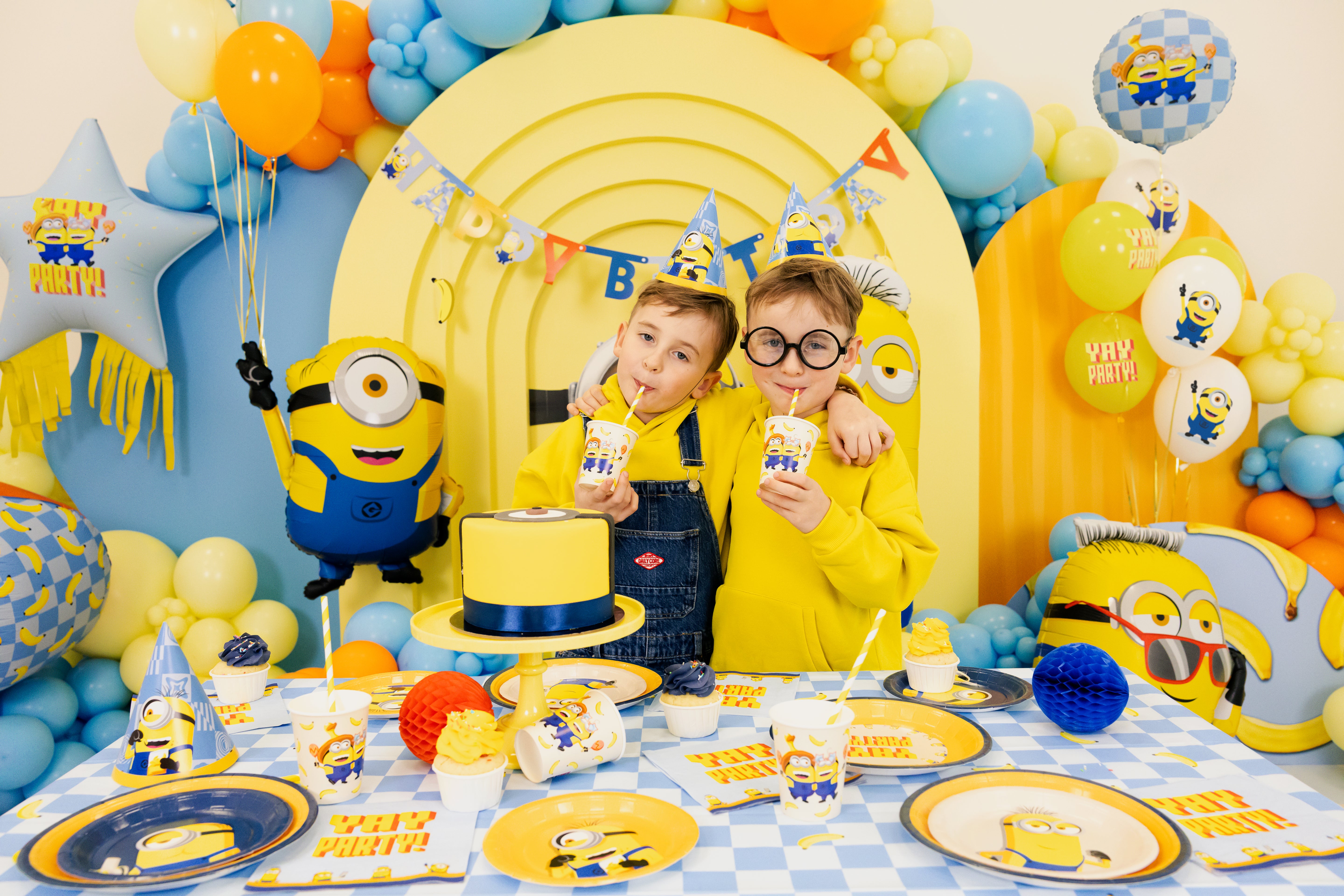 Pappkrus Minions 6 stk