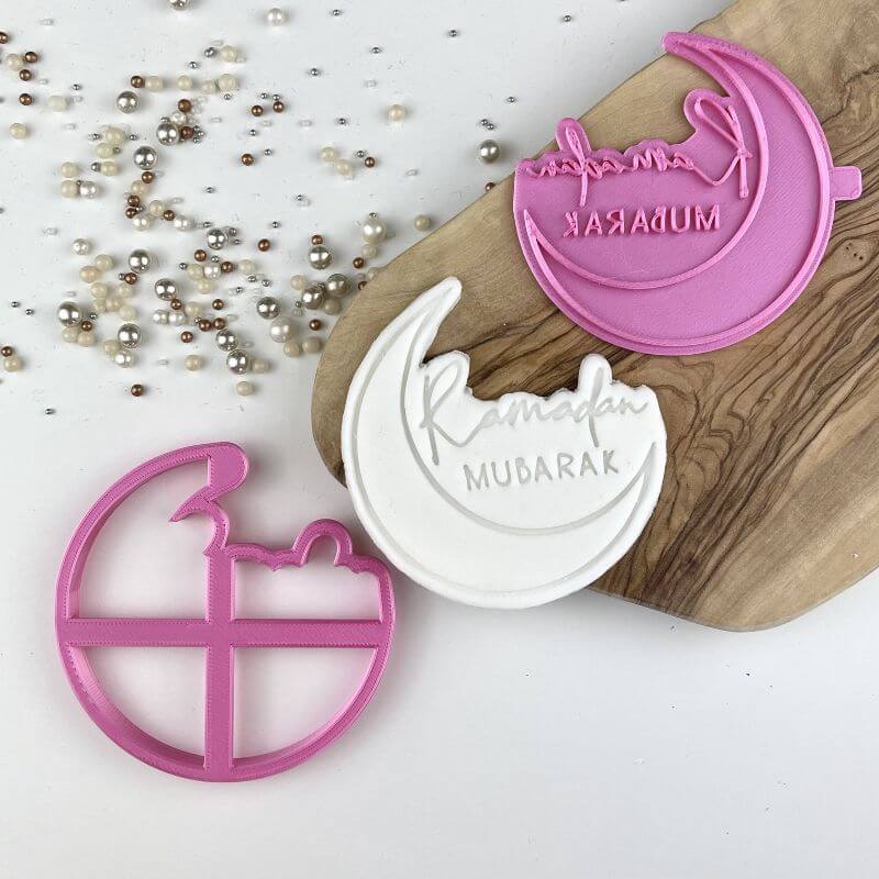 Utstikker og stempel Ramadan Mubarak med måne
